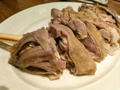 手抓羊腿肉一斤-贯贯吉·清真餐厅(浙江中路店)