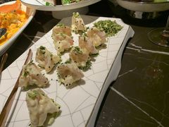 奇妙虾球-海派悦庭·海胆烧麦·新融合菜(凯德广场店)