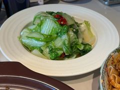 -纳鲁孜·新疆特色餐厅(上海悦荟广场店)