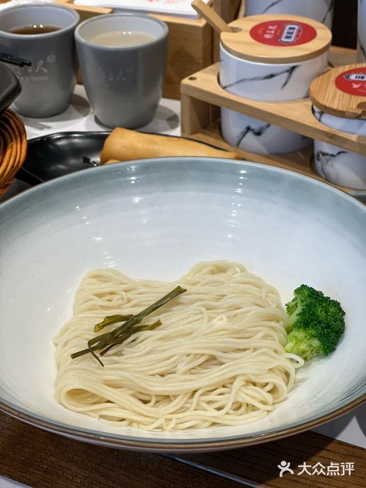 馋三尺蟹粉小笼(人民广场店)图片