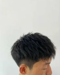 -首脑美发沙龙