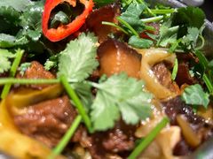 咸酸菜腩肉煲-大头虾越式风味餐厅(光明广场店)