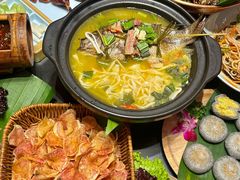-老滇山寨•云南特色菜•地方菜•民族风情歌舞表演(世纪金源店)
