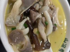 -山涧肴·湘味家肴(松岗满纷天地店)