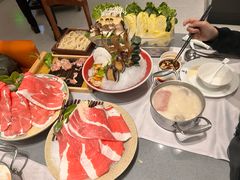 -红鼎豆捞·非遗鲍皇汤火锅(宝丰路店)