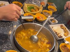 -一席地·本地鸡窝·杭帮鸡火锅(萧山银隆百货店)