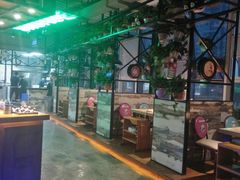 -耍哥串串香(香月湖店)