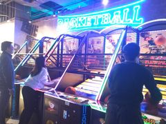 -世代星球·保龄球·镭战真人CS·团建(杨浦店)