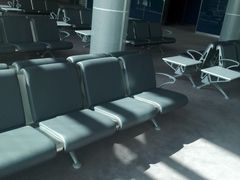 -西沃古尔·拉姆古兰爵士国际机场