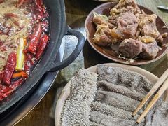 -黄潇洒老火锅(九眼桥宏济巷店)