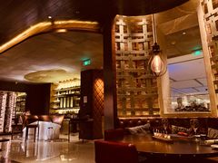 -恰餐厅及酒吧 CHAR Bar & Grill (北京丽都皇冠假日店)