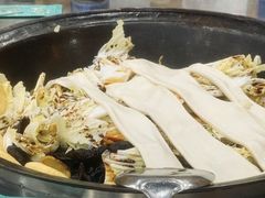 -屯老二农家铁锅炖·行业领军者(刘园店)