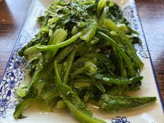 -老钟家烤羊排·敦伊阁清真餐厅胡羊焖饼