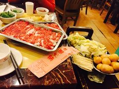 -月圆火锅(宁海东路二店)