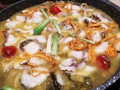 -山城外·非遗酸菜鱼(财富中心店)