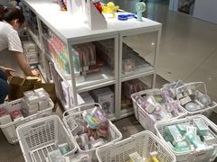 -名创优品(海珠乐峰广场店)