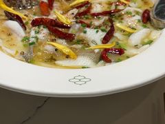 -渔语鱼酸菜鱼新川菜(来福士店)
