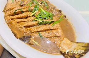 Sauce-Braised Large Sandfish