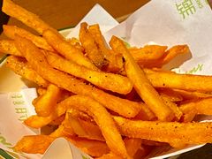-JINNS锦时 steak&pizza(浸信会礼拜堂旧址店)