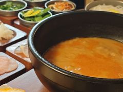 -银米·云南传统过桥米线(双廊黑金冠店)
