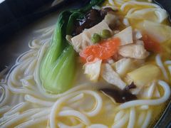 -三千粉牛肉米粉(来客茂店)