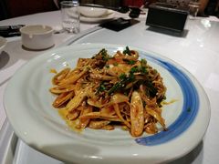 -铜锣湾·有麝自然香(渝北财富中心店)