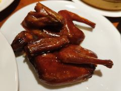 红烧乳鸽-杭州JW万豪酒店-万豪中餐厅