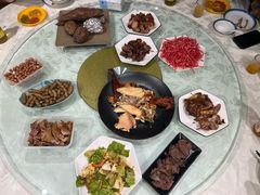 坑烤烤鸡-原始坑烧