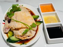 招牌海南鸡四分之一-芽笼芽笼新加坡餐厅(环球港店)