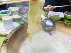 -颜氏双江清水鱼一养身火锅(磁器口店)