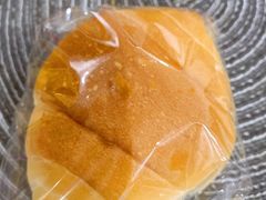 海盐黄油卷-风车面包