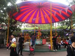 -顺德大良半月城游乐场