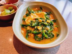 豌豆黄浸豌豆尖-半山腰·云南菜(侨福芳草地店)
