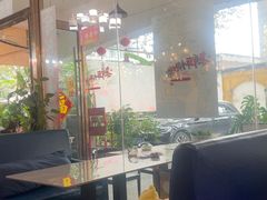 -休记光头香辣蟹干锅店(衣冠庙店)