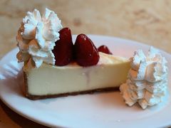 鲜草莓芝士蛋糕-The Cheesecake Factory 芝乐坊餐厅(王府中環店)