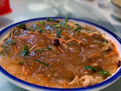 肉丝拉皮-华盛园卷子王农家菜水库鱼