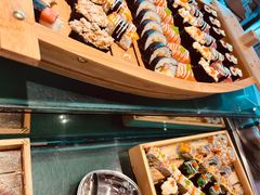 -荣誉国际酒店-云顶旋转餐厅