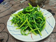 -天天向上素食餐厅(五台山店)