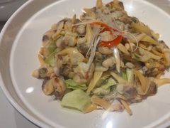 -赶海部落海鲜城(海阳路店)