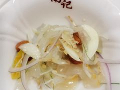 金鲷鱼生及配料-寻味顺德·南记酒家·传统顺德菜·鱼生(广源路店)