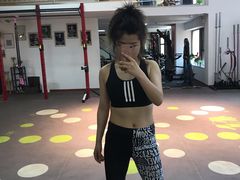 -悦耐私教健身馆(保利中心店)