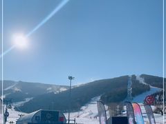 -中旅松花湖滑雪场