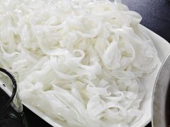 -周良天山牛杂城(天山路总店)
