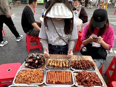 -郑记•不夜城烧烤•龙虾•虾蟹(黄鹤楼店)