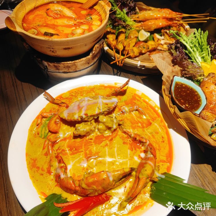 泰妃殿限定新品首发 · 榴莲芝士瀑布披萨冲冲冲