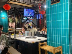 大堂-钢管厂五区小郡肝串串香火锅(人民广场店)