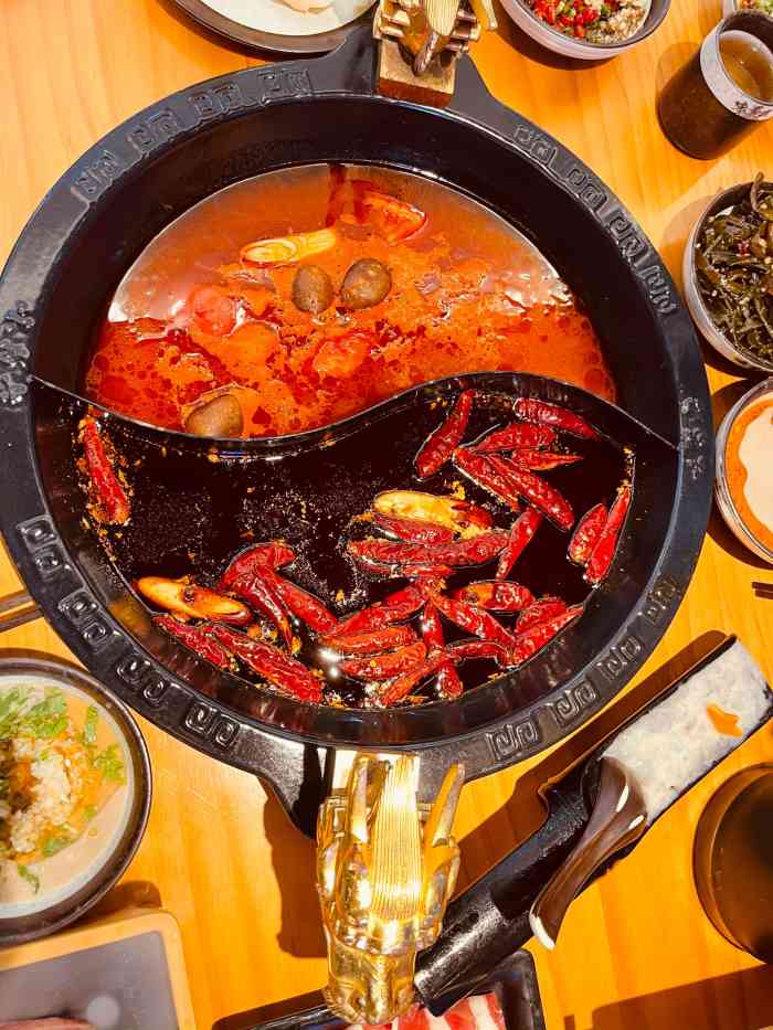 味蜀吾沸腾三国火锅(旺角广场店)-"油坊桥旺角广场四楼,中午去的时候