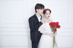 -梦摄影少女写真馆(麦凯乐国际公寓A座店)