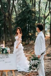 -雪中彩影婚纱摄影·微光艺术中心