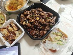 -皖北巫氏三胖地锅鸡(长淮总店)